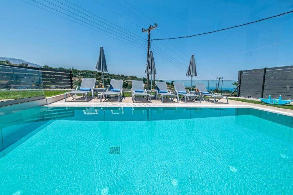 Villa Anthi, A Modern Villa With Salted Water Pool,Hot Tub & Bbq! Rethymno  Exterior photo
