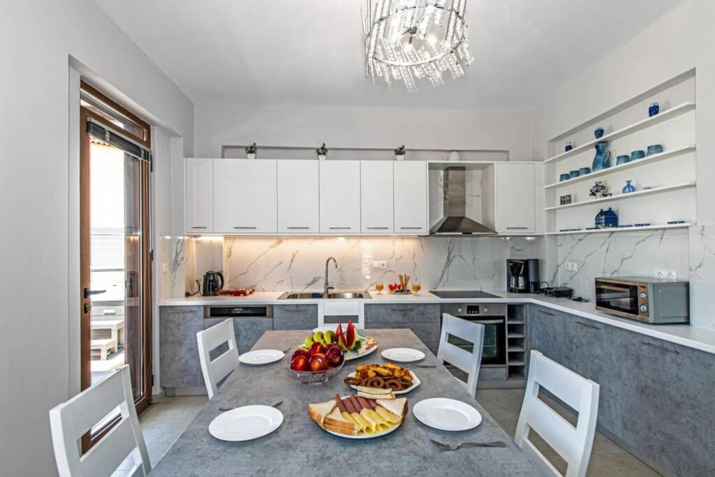 Villa Anthi, A Modern Villa With Salted Water Pool,Hot Tub & Bbq! Rethymno  Exterior photo